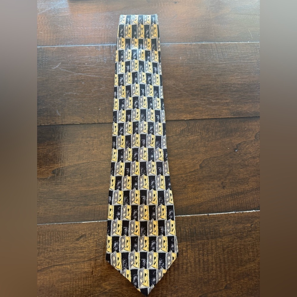 Mulberry Black and Gold Patterned Tie